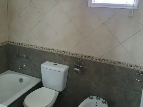 Departamento en Alquiler en Lomas De Zamora, $ 500.000