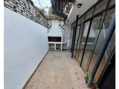 Alvarez Thomas 3317 , Piso 0