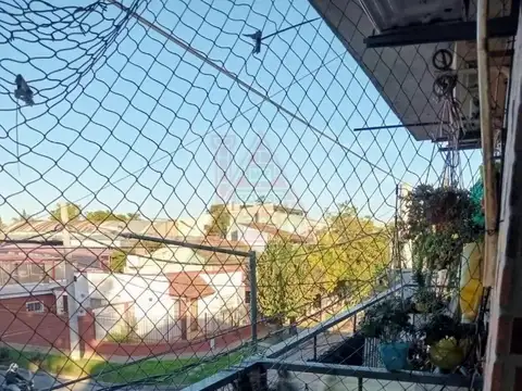 DEPARTAMENTO TRES AMBIENTES, VENTA EN BECCAR