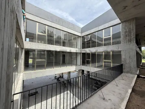 ALQUILER DE OFICINA DISTRITO GORINA 138 Y 485 52 MTS