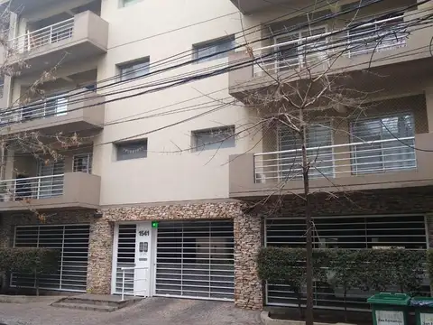 Peron 1500 , Piso 2º