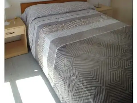 Alquiler temporario 1 ambiente con vista al mar en Miramar. Edificio Playa I