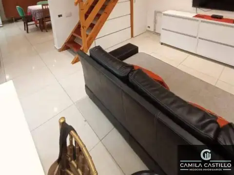 Depto Tipo Casa 4 ambientes con 2 baños