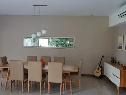 VENTA CLUB PRIVADO EL OMBU - CASA CON DORMITORIOS EN PLANTA BAJA