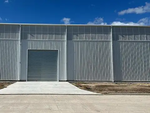 Galpon en Alquiler 30  mts Frente