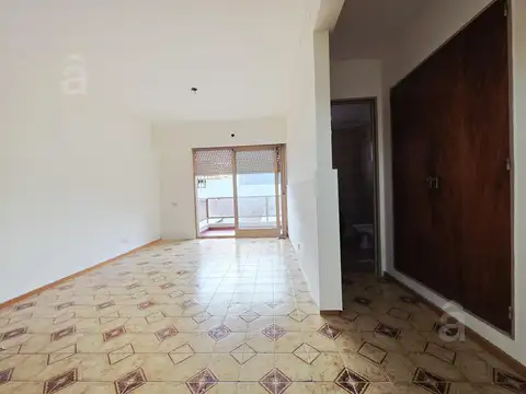 Departamento en Alquiler en Villa Ballester, $ 450.000