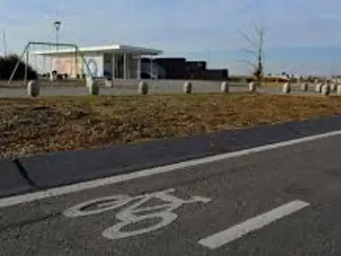 Venta terreno en Docta Avenida