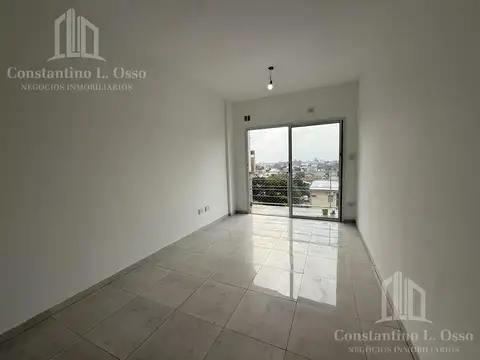 Departamento dos ambientes - Vista libre con balcon - Cuarto piso