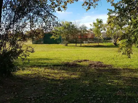 Barrio Nautico el Cazal - Libertad S/N