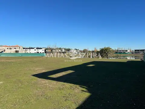 Terreno en Venta de 1212,0 m2