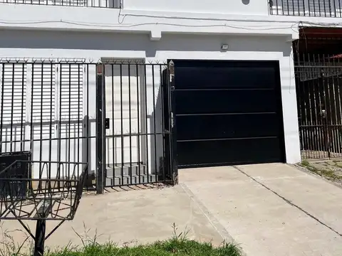 ALQUILER CASA DE 4 DORMITORIOS!