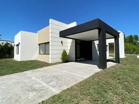 Espectacular casa en Altos de Manzanares | VCO Propiedades