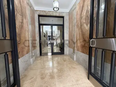 Venta oficina en Tribunales 55m2 totales despacho sala de rueniones baño propio