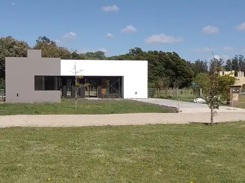 VENTA CASA HARAS DEL MAR MAR DEL PLATA 5 Ambientes