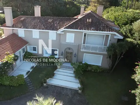 Casa en Venta de 5 dormitorios