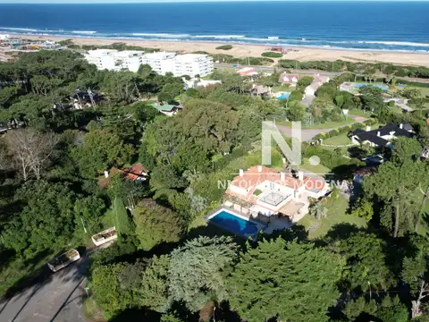 Casa en Venta en Golf, USD 3.618.000