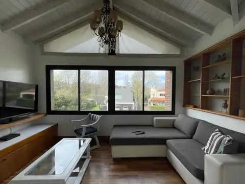 Casa en Alquiler Temporal en Plaza Mitre, USD 450