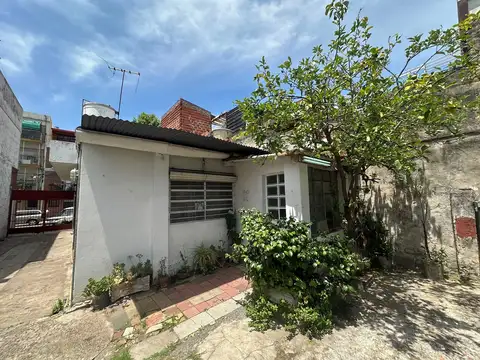 Casa en Venta con 4 cocheras