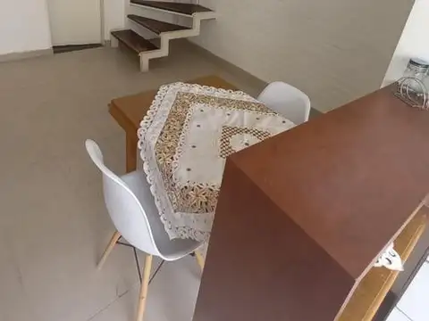 Depto Tipo Casa 2 ambientes con 1 baño