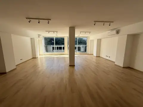 Oficina en Alquiler 2 años