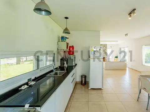 Casa en Venta en El Canton - Norte, USD 249.000