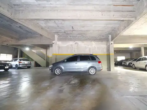 Venta deposito Nueva Pompeya 700m2