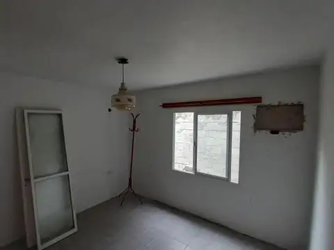 Casa 10 ambientes con 3 baños