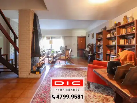 Duplex 4 ambientes venta con cochera patio y piscina en   Olivos