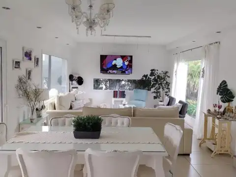 Casa en Alquiler Temporal de 4 dormitorios