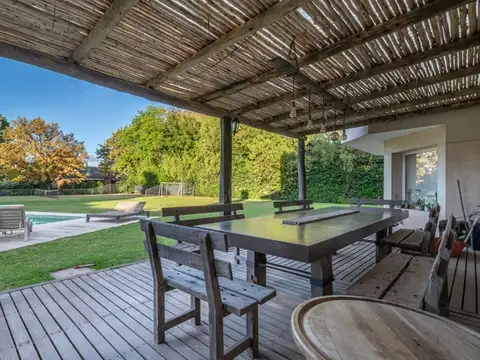 Casa en Alquiler de 5 dormitorios