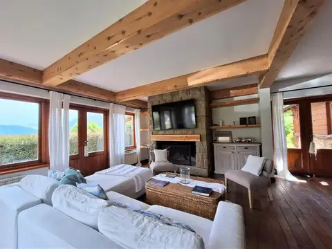 VENTA CASA ARELAUQUEN UBICACION PRIVILEGIADA