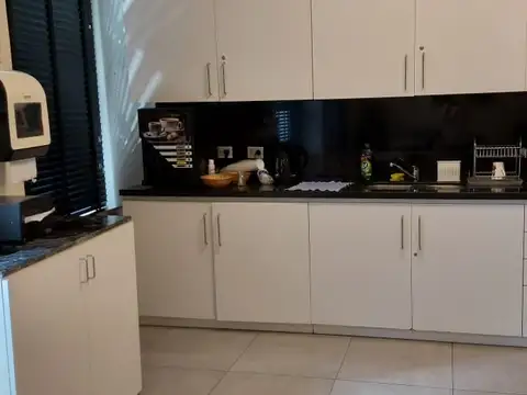 Av. Cordoba 300, Piso 2