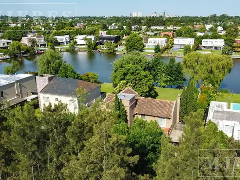 Casa en Venta en La Laguna!