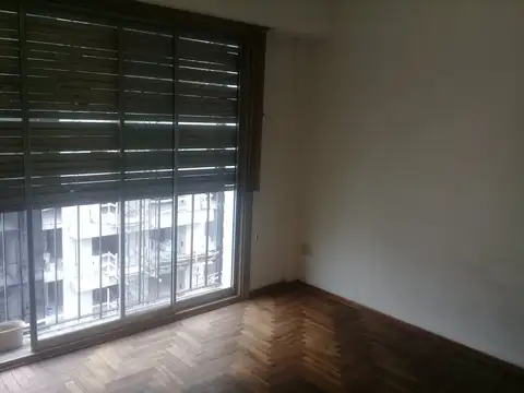 Del Valle Iberlucea 2800