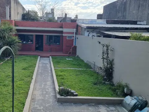 Casa en Venta en Piñeyro, USD 170.000