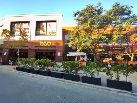 Remeros Plaza   al 4700