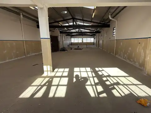 Galpon en Alquiler en Monte Castro, USD 9.000