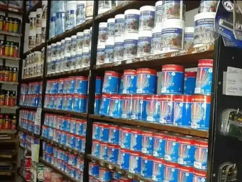 LOCAL COMERCIAL FERRETERIA