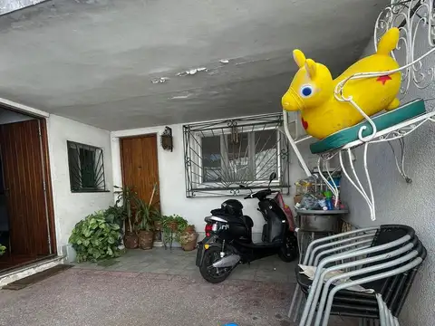 Casa 3 ambientes con 1 baño