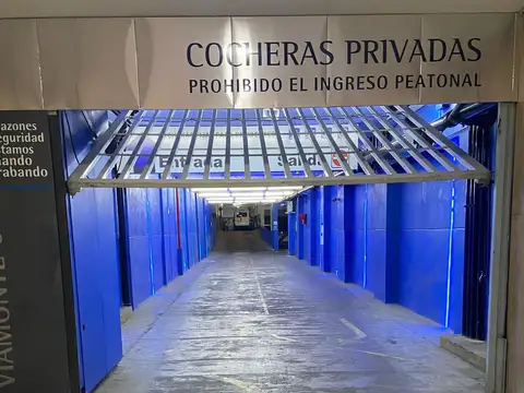 VENTA COCHERA SAN NICOLAS CENTRO