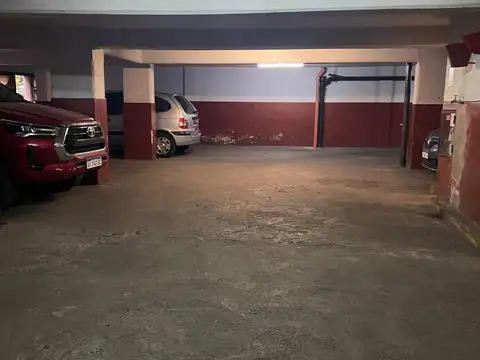 VENTA COCHERA SAN NICOLAS CENTRO