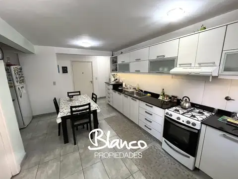Departamento 3 ambientes con 2 baños