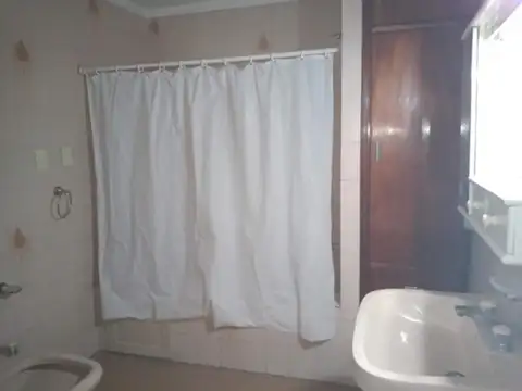 Casa en Venta en Quilmes, USD 210.000