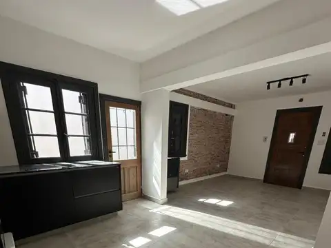 Depto Tipo Casa en Venta de 3 ambientes