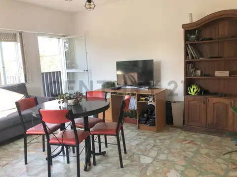LUMINOSO DEPARTAMENTO DE 3 AMBIENTES EN VENTA EN VILLA MADERO