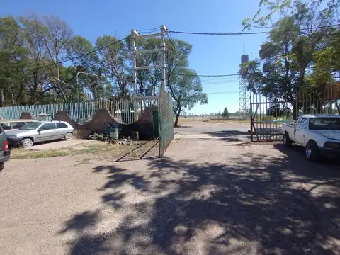 GRAN GALPON EN ALQUILER EN CHACRAS DE CORIA