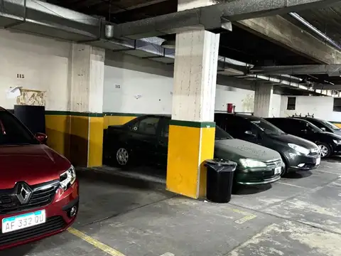 VENTA COCHERA  EN SAN NICOLAS