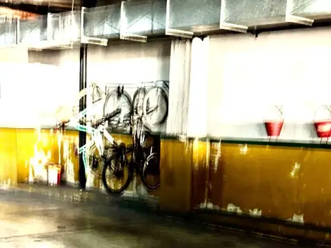 VENTA COCHERA  EN SAN NICOLAS