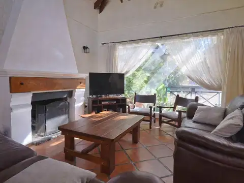 Calle Felix Maria Olmedo 3600