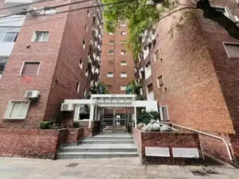 Julián Álvarez e/ Güemes y Charcas